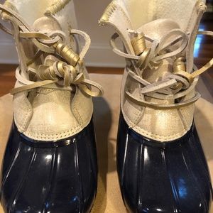 Sperry like new snow/ rain boots